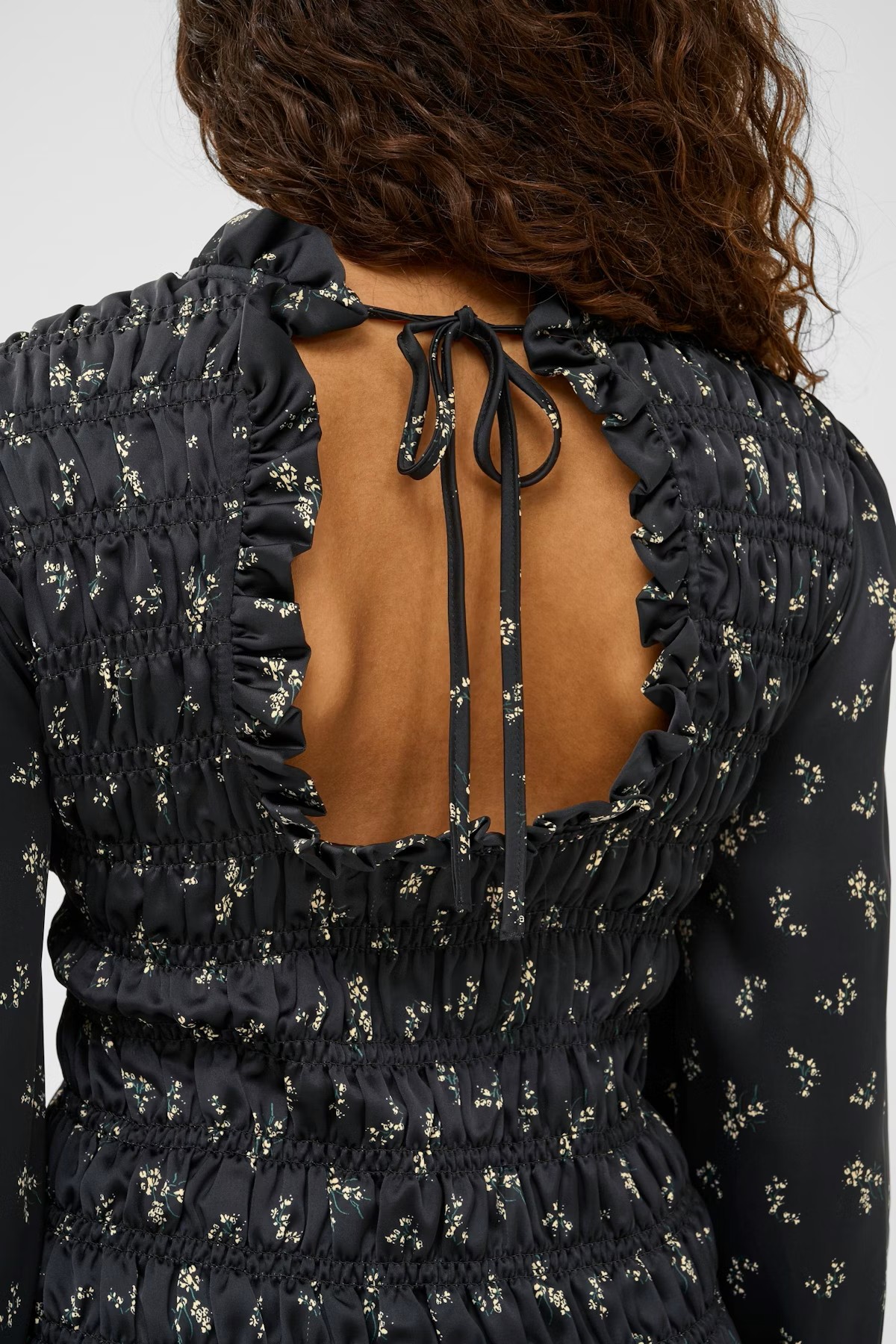 3915_980978a4-3a04-4bf0-8a20-a20478f563d8 3915_980978a4-3a04-4bf0-8a20-a20478f563d8