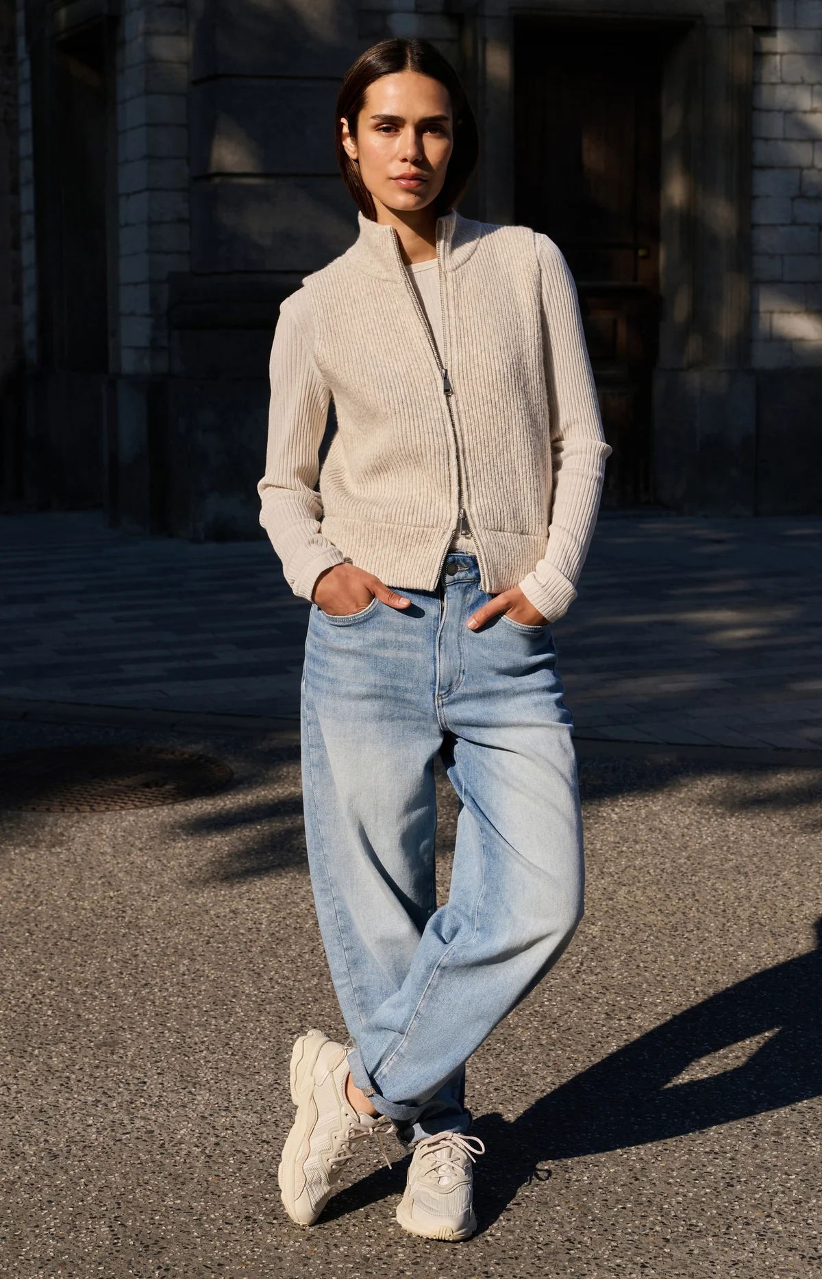 ribbed-knit-sleeveless-vest-with-high-neck-and-zipper_8664a294-c6fa-4b13-b202-b79d2aa9eba1 ribbed-knit-sleeveless-vest-with-high-neck-and-zipper_8664a294-c6fa-4b13-b202-b79d2aa9eba1