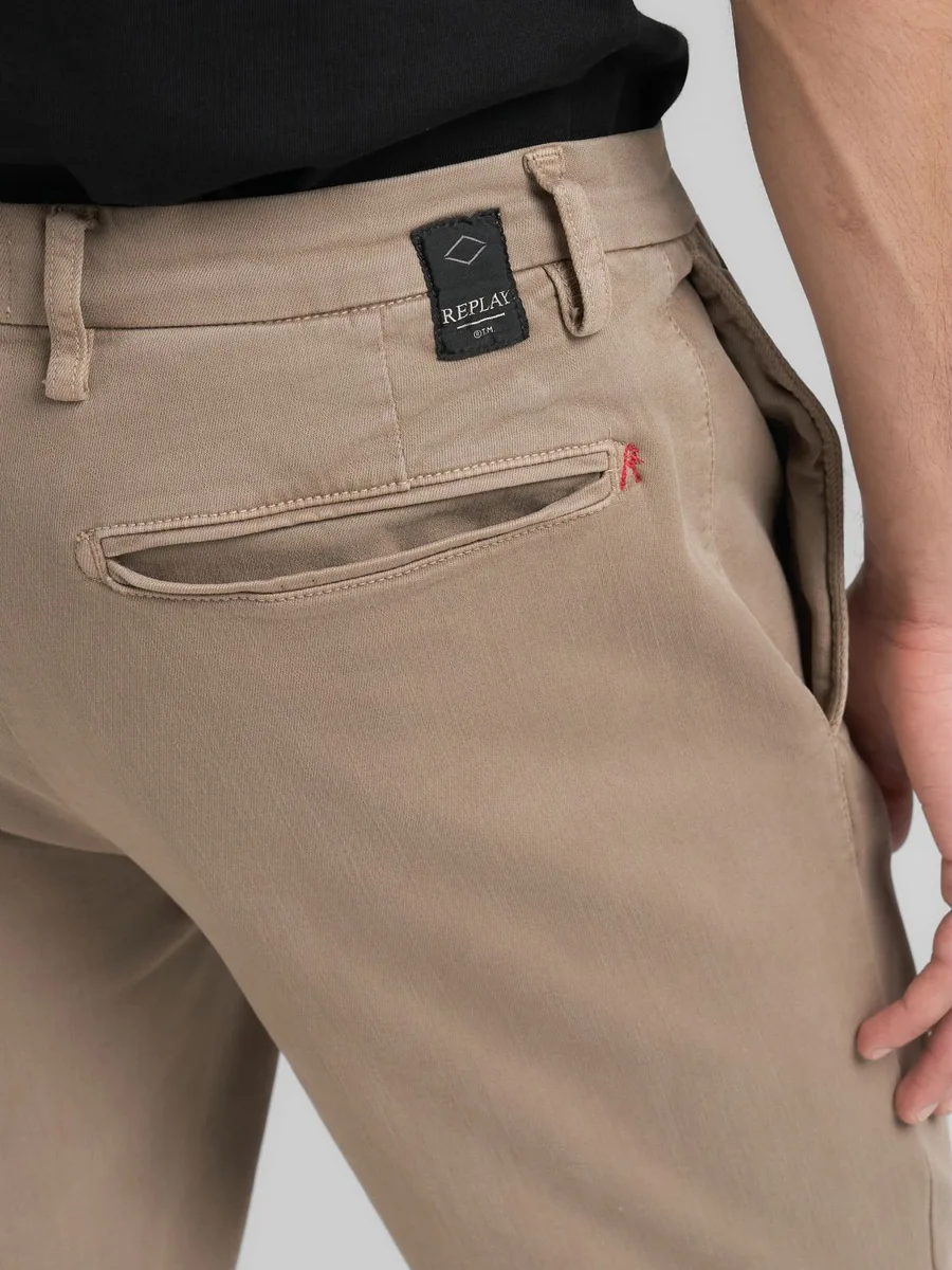 M9722E_000_8366197_020_7_4 M9722E_000_8366197_020_7_4