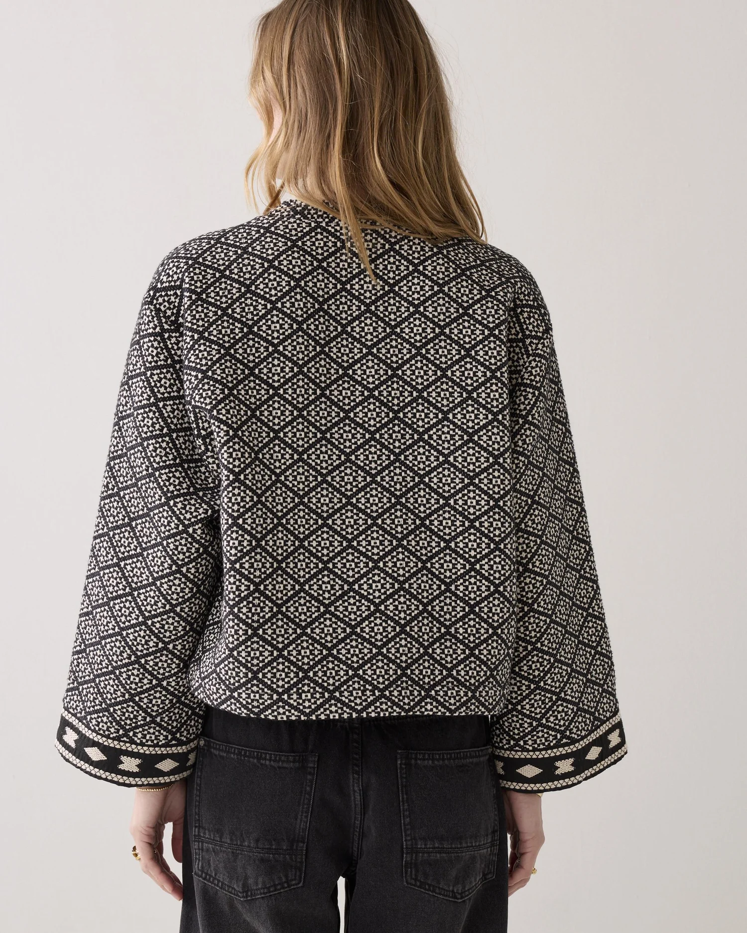 0518b732-101d-48e1-85cf-71acf1266313 0518b732-101d-48e1-85cf-71acf1266313