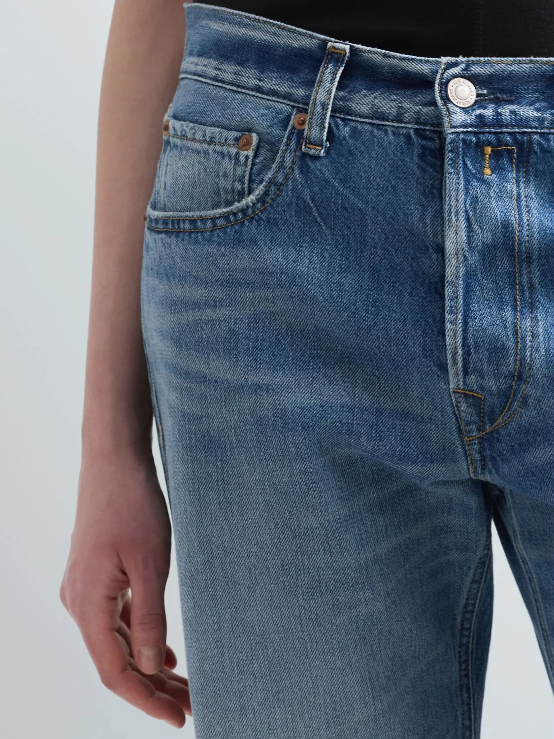 19098e98-2d9d-4d19-9a45-317d90ca3baf 19098e98-2d9d-4d19-9a45-317d90ca3baf