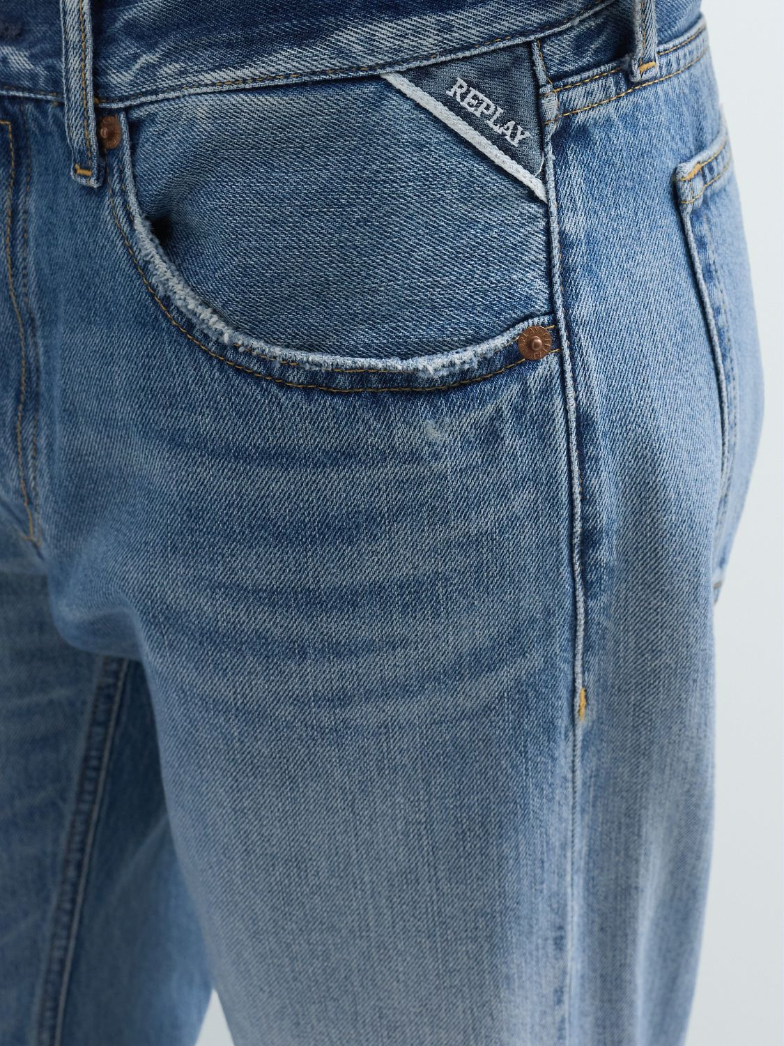 b503c138-83f9-45e1-9e7e-1187bcf60522 b503c138-83f9-45e1-9e7e-1187bcf60522