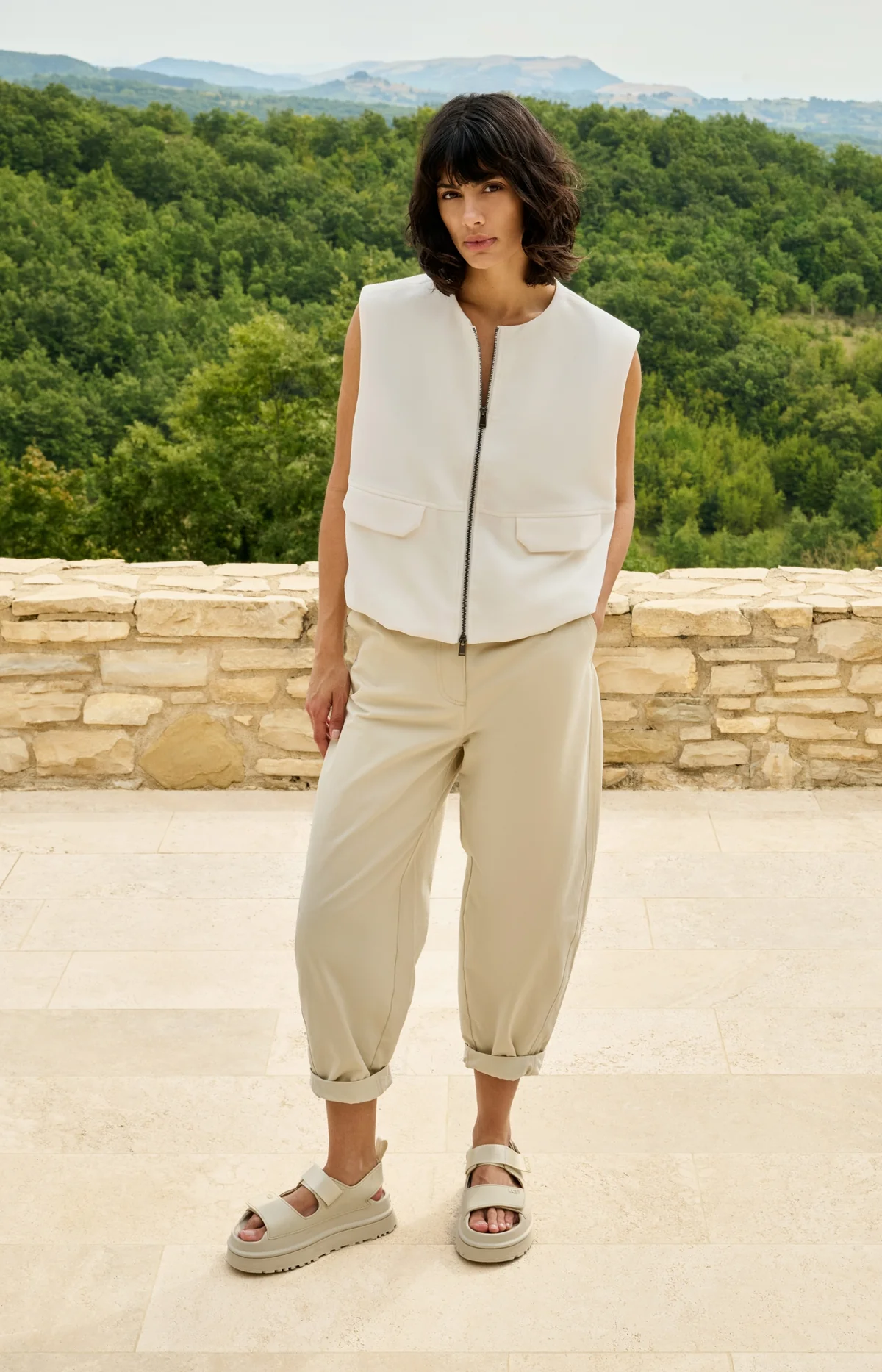 high-waist-barrel-trousers-with-button-detail-1_70335acf-482e-4ec5-a6bf-49a497bdd554 high-waist-barrel-trousers-with-button-detail-1_70335acf-482e-4ec5-a6bf-49a497bdd554