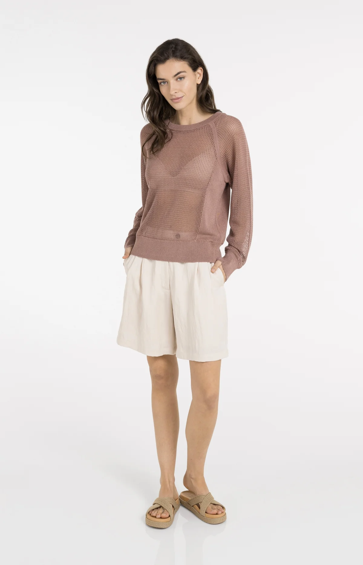 mesh-stitch-knitted-sweater-with-raglan-sleeves-2_3ec272ad-edd1-4efc-b395-5b9480a1d59a mesh-stitch-knitted-sweater-with-raglan-sleeves-2_3ec272ad-edd1-4efc-b395-5b9480a1d59a