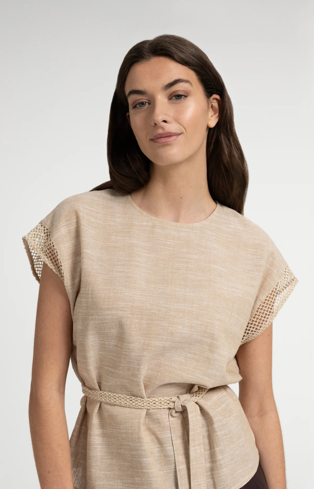 short-sleeve-top-with-crochet-details_2da1f91b-33a2-4fe9-a502-5839ed9a2397 short-sleeve-top-with-crochet-details_2da1f91b-33a2-4fe9-a502-5839ed9a2397