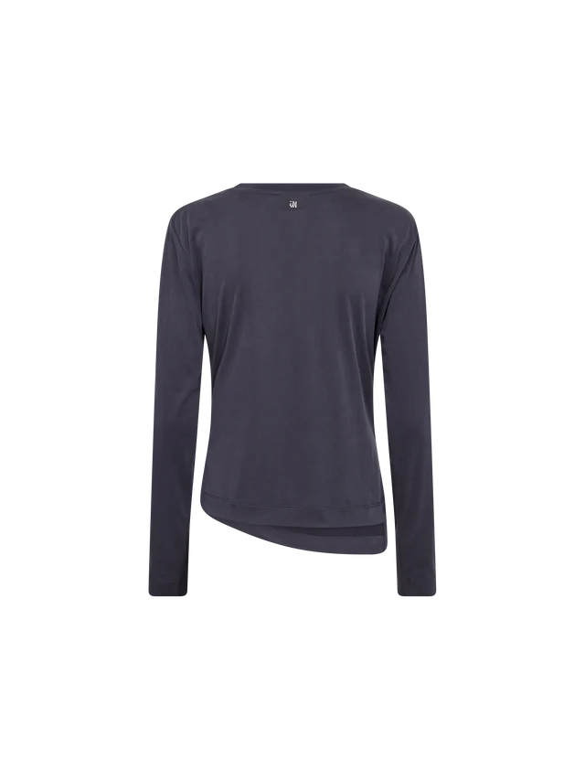 AW26-180730-468_2MMAmiO-LSDrapedTeeSaluteNavy AW26-180730-468_2MMAmiO-LSDrapedTeeSaluteNavy