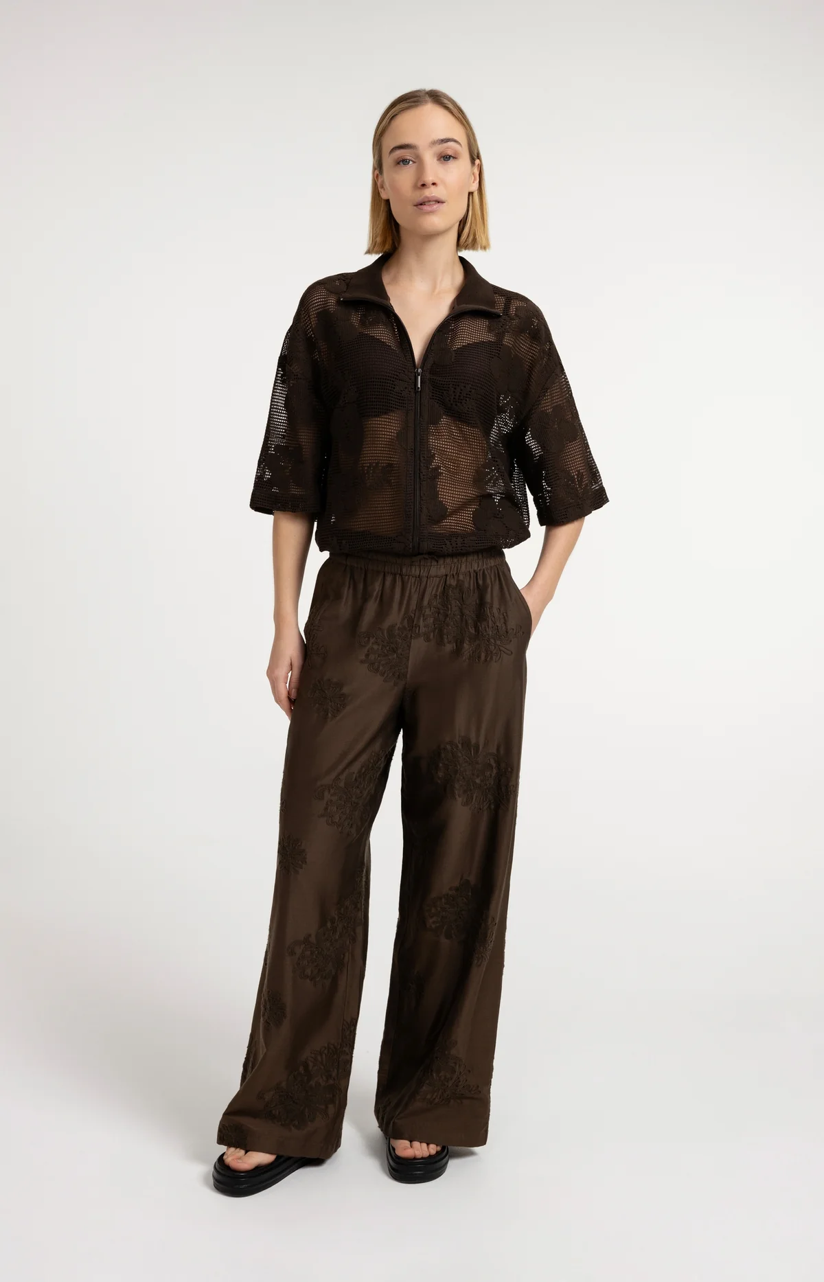 crochet-jacket-with-floral-pattern-and-short-sleeves-1_ce4ca578-d974-4ea2-bd34-bd2f50bf2f50 crochet-jacket-with-floral-pattern-and-short-sleeves-1_ce4ca578-d974-4ea2-bd34-bd2f50bf2f50
