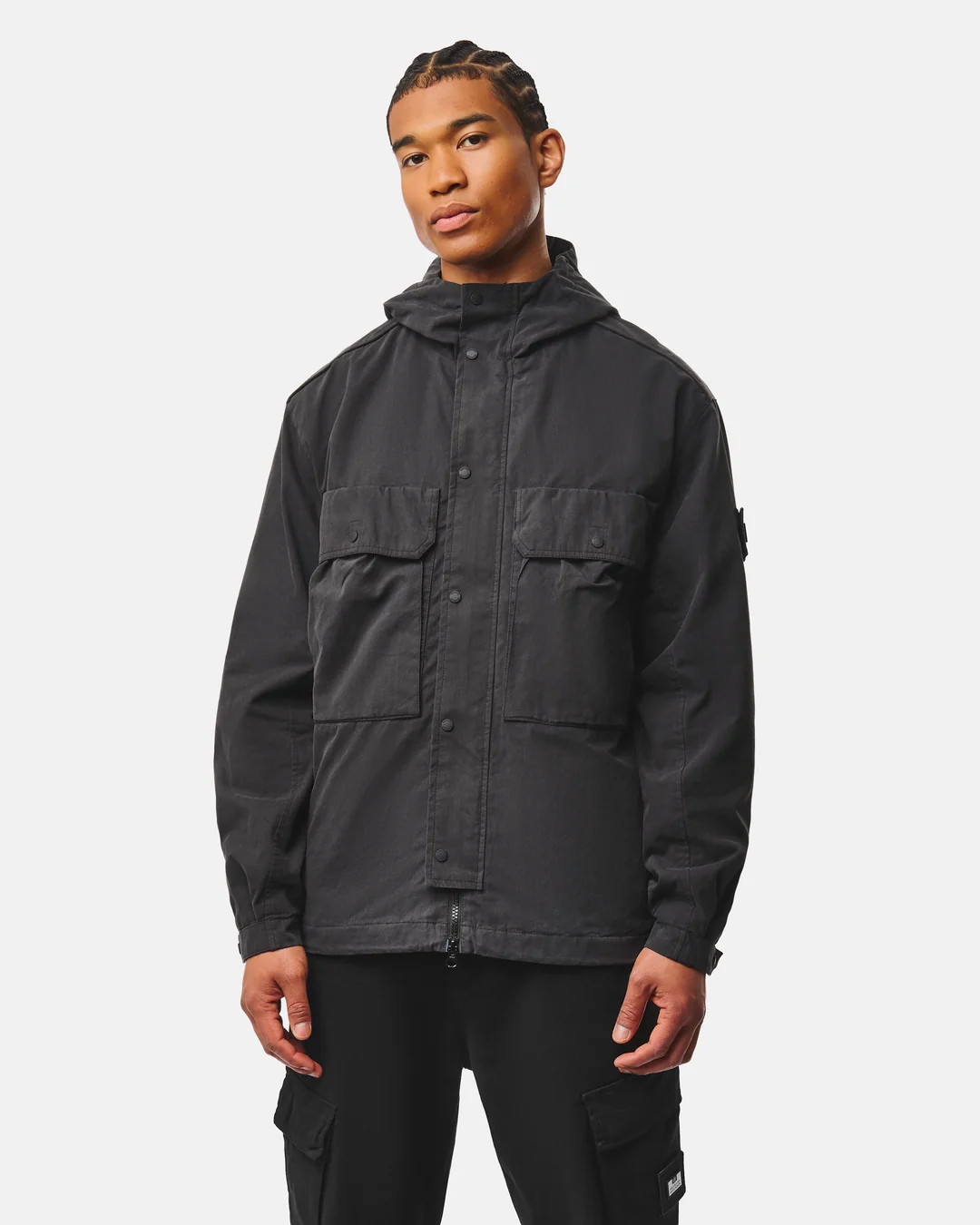 JK3B30_CARACAS_BLACK_MODELFRONT JK3B30_CARACAS_BLACK_MODELFRONT