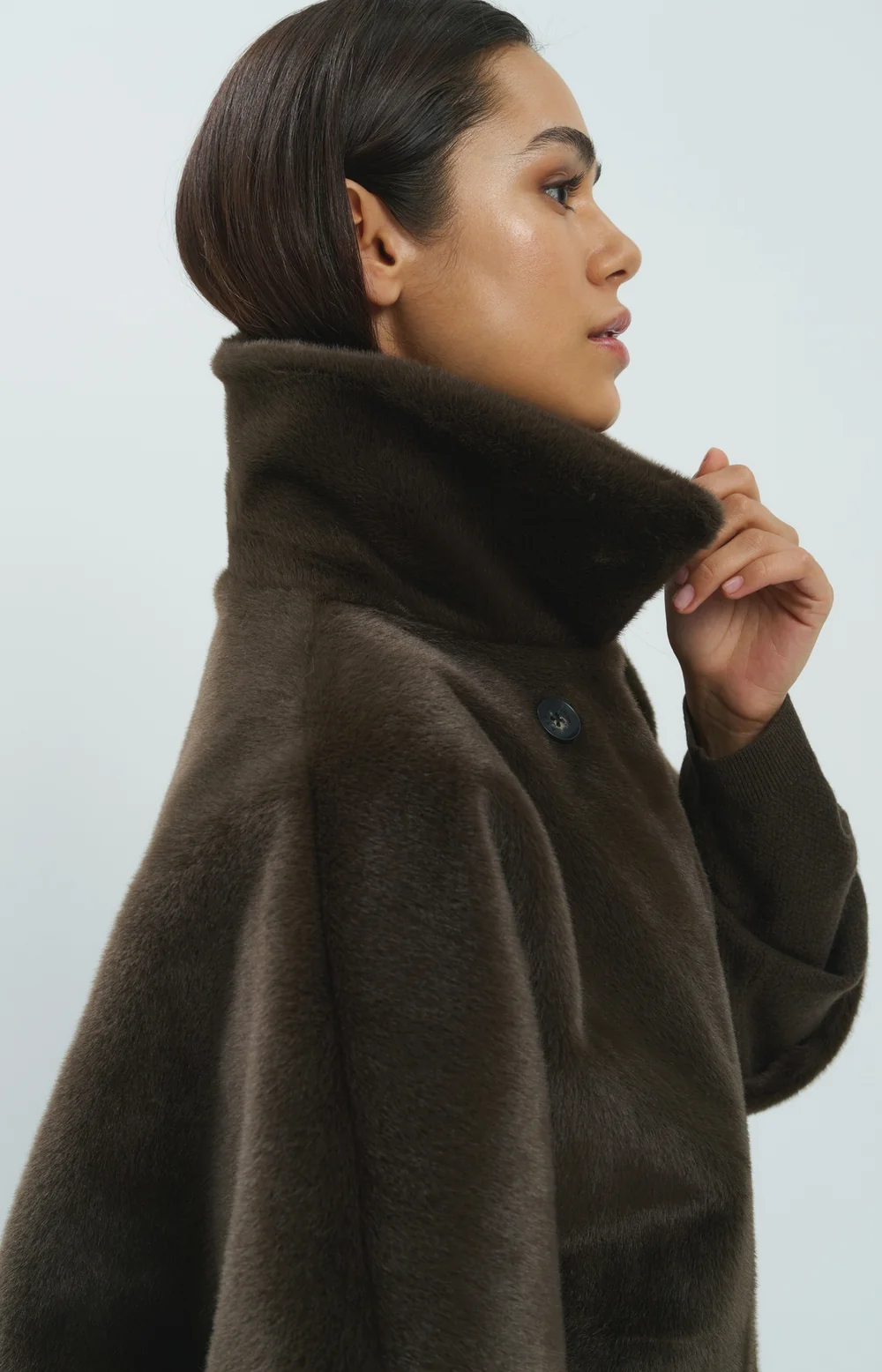 oversized-reversible-faux-fur-jacket-delicioso-brown_de7e74ab-48bc-462d-810d-0296e4987ffc oversized-reversible-faux-fur-jacket-delicioso-brown_de7e74ab-48bc-462d-810d-0296e4987ffc