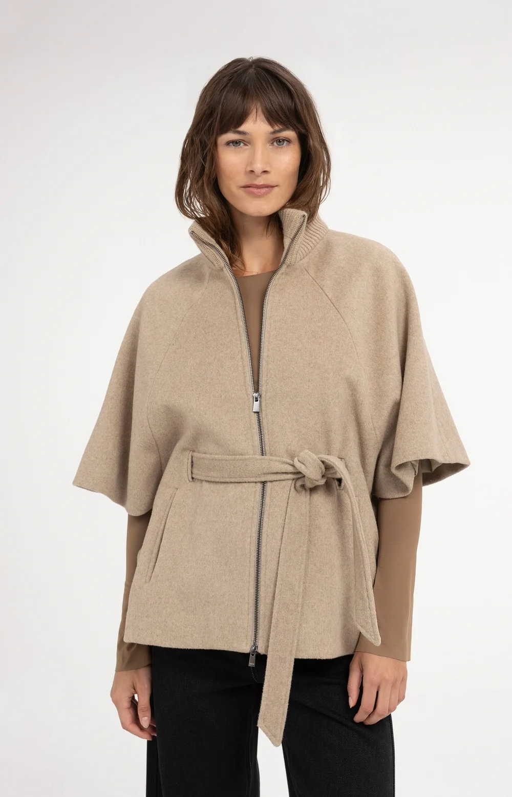 poncho-jacket-with-rib-collar-and-belt-pure-cashmere-grey-melange_8127b42e-4696-4121-abe5-3a26a1e72da2 poncho-jacket-with-rib-collar-and-belt-pure-cashmere-grey-melange_8127b42e-4696-4121-abe5-3a26a1e72da2